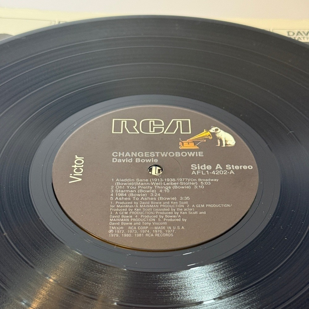 David Bowie - Changestwobowie LP 1981 RCA Compilation Vinyl - Picture 5 of 6